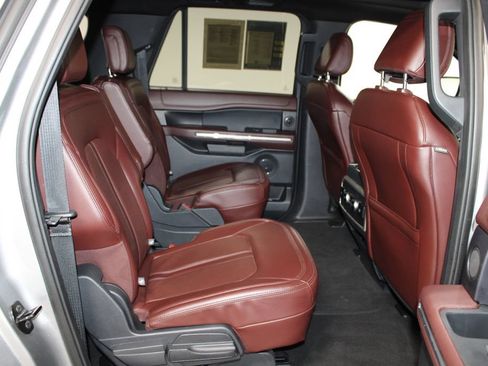 Used 2024 Ford Expedition Max Limited AWD/4WD image 33