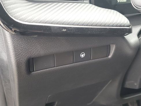 New 2026 Nissan Kicks SR image 12