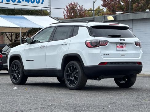 New 2026 Jeep Compass Latitude image 5