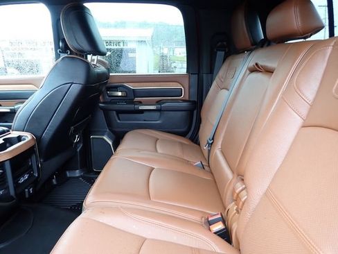 Used 2024 RAM 3500 Limited w/ Towing Technology Group AWD/4WD image 18