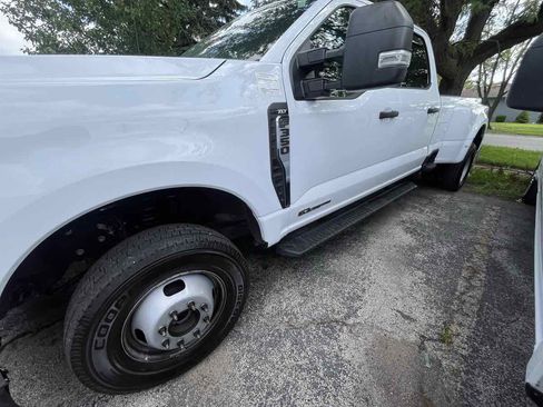 Used 2024 Ford F350 XLT AWD/4WD image 8