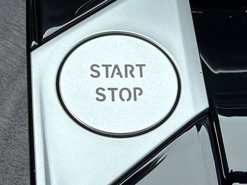 New 2026 BMW X5 xDrive50e w/ M Sport Package image 37