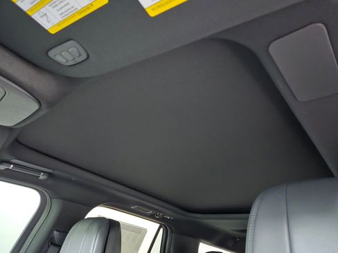 New 2026 Lincoln Navigator L Reserve w/ Jet Appearance Package image 12