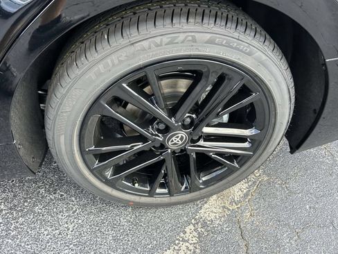 New 2026 Toyota Camry SE FWD image 9