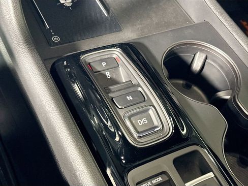 Certified 2025 Honda Pilot TrailSport image 18