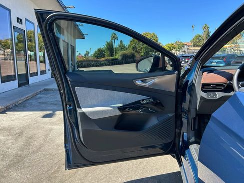 Used 2023 Volkswagen ID.4 Pro RWD image 10
