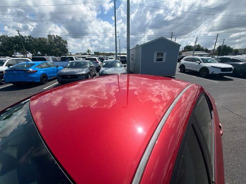 Used 2013 Toyota Corolla LE FWD image 17