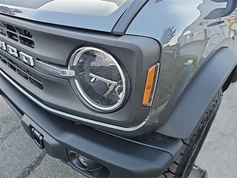 Certified 2024 Ford Bronco Black Diamond image 29