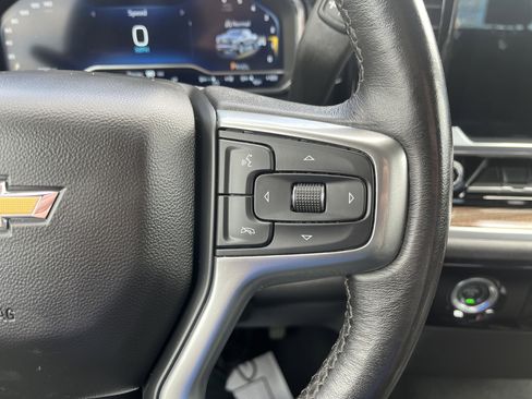 Used 2022 Chevrolet Silverado 1500 LT AWD/4WD image 20