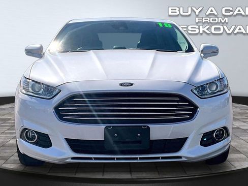 Used 2016 Ford Fusion Titanium FWD image 2