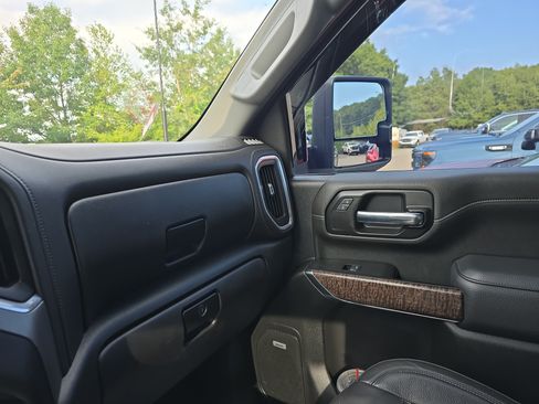Used 2022 GMC Sierra 3500 Denali AWD/4WD image 34