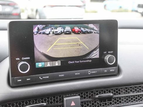 Used 2025 Honda HR-V LX image 32