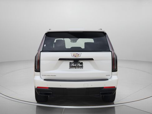 Used 2025 Cadillac Escalade Sport Platinum AWD/4WD image 4