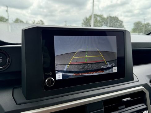 Used 2024 Toyota Tacoma SR image 27