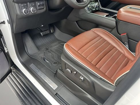 Used 2024 GMC Yukon Denali Ultimate image 29