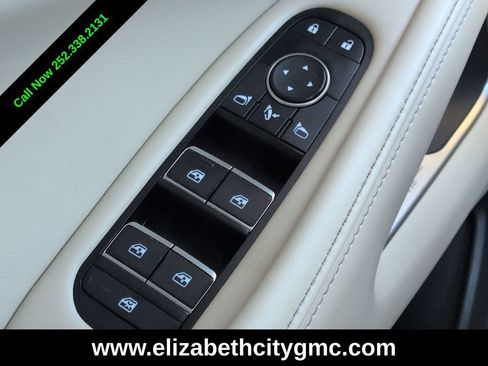 Used 2023 INFINITI QX60 Luxe w/ Performance Audio Package AWD/4WD image 25
