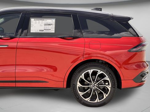 New 2026 Lincoln Nautilus Reserve image 29