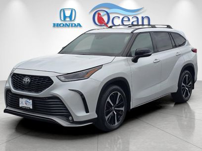 Used 2022 Toyota Highlander XSE