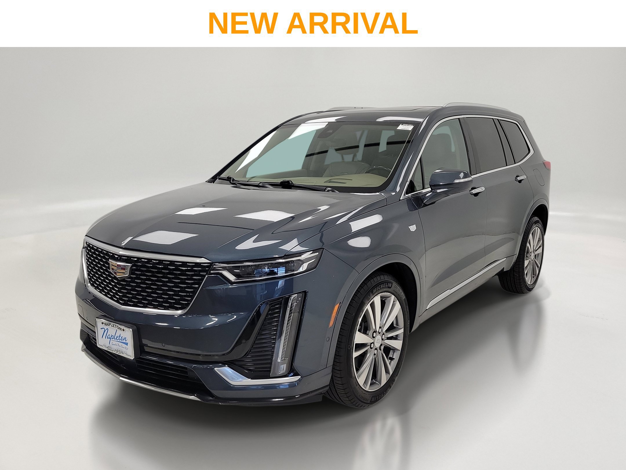 Used 2020 Cadillac XT6 Premium Luxury w/ Platinum Package AWD/4WD image 1