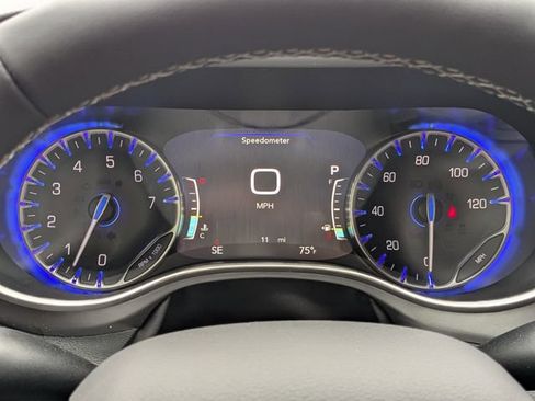 New 2026 Chrysler Voyager LX FWD image 27