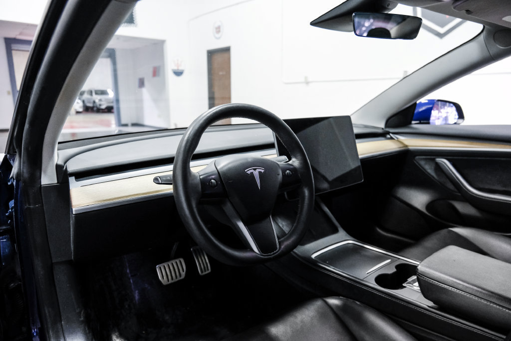 Used 2023 Tesla Model 3 Performance AWD/4WD image 3