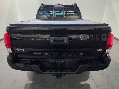Used 2023 Toyota Tacoma SR AWD/4WD image 4