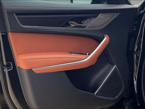 Used 2025 Jaguar F-PACE R-Dynamic S image 28