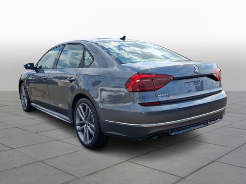 Used 2018 Volkswagen Passat 2.0T S FWD image 5