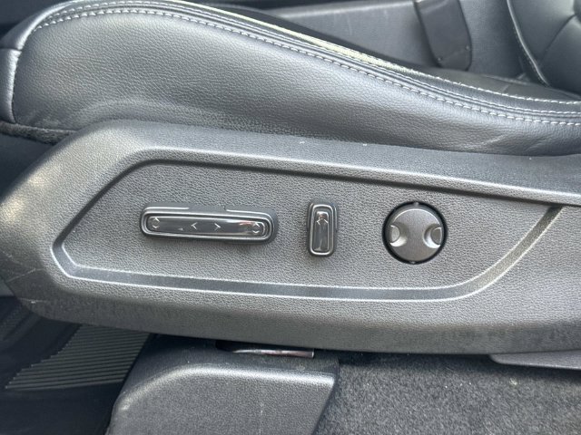 Used 2025 Honda Pilot Touring image 24