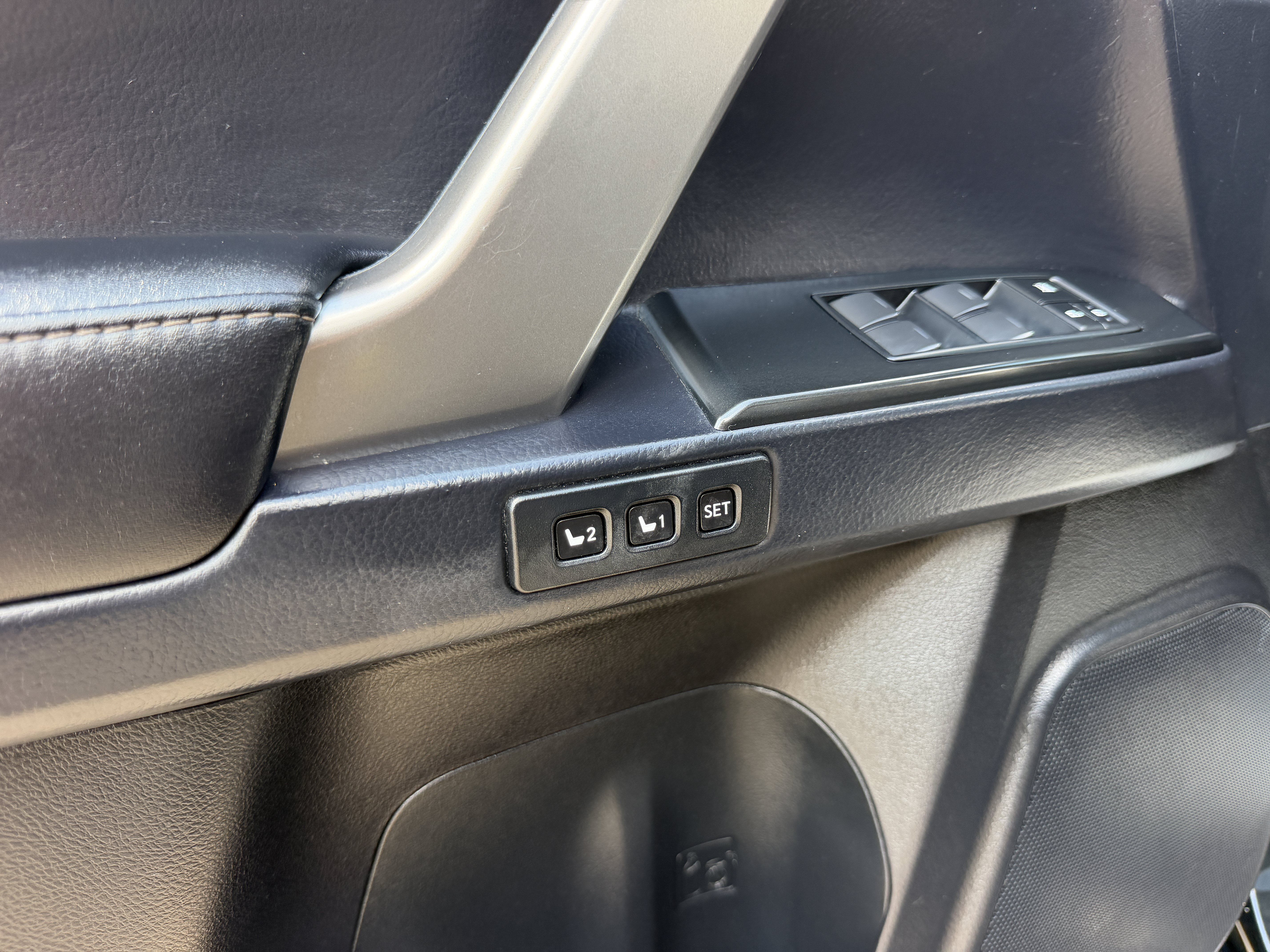 Used 2022 Lexus GX 460 Premium w/ Premium Package AWD/4WD image 34