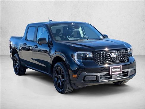 New 2026 Ford Maverick Lariat image 7