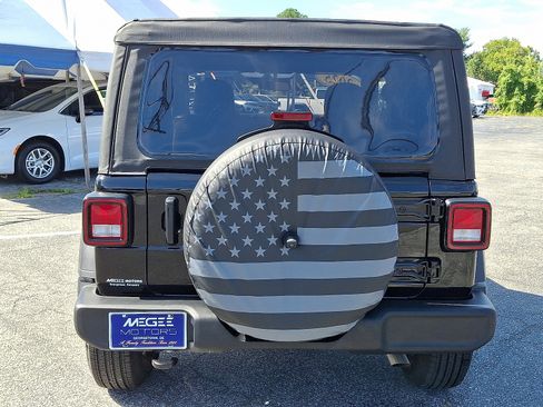 Certified 2025 Jeep Wrangler Sport image 5