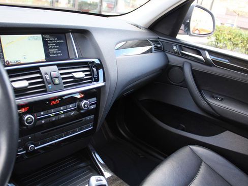 Used 2015 BMW X3 xDrive28i image 16
