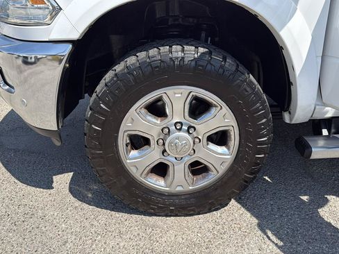 Used 2016 RAM 2500 Laramie w/ Convenience Group AWD/4WD image 28