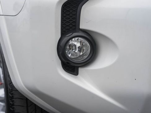 Used 2019 Toyota 4Runner SR5 image 12