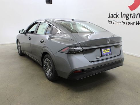 New 2026 Nissan Sentra S w/ Floor Mat Package image 3