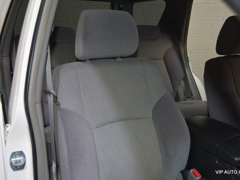 Used 2005 Toyota 4Runner SR5 RWD image 16