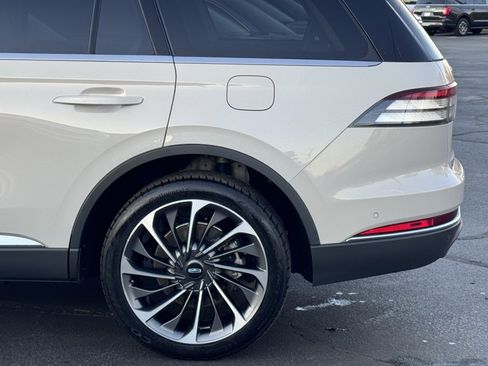 Used 2023 Lincoln Aviator Reserve w/ Equipment Group 201A image 42