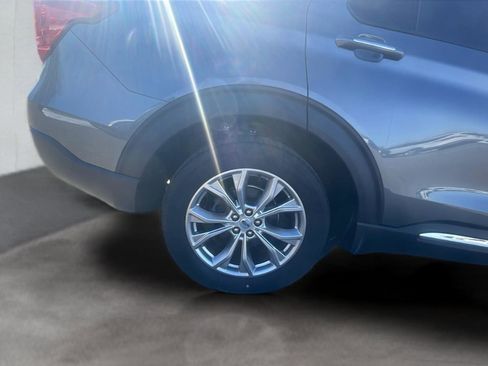 Used 2023 Ford Explorer Limited w/ Limited Technology Package image 26