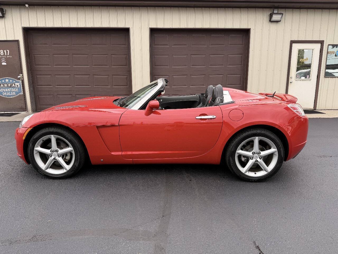 Used 2007 Saturn Sky w/ Premium Trim Pkg RWD image 3