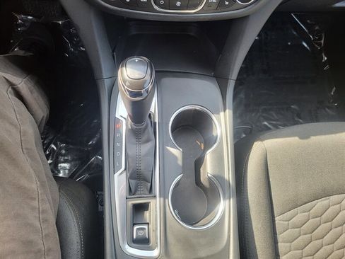 Used 2019 Chevrolet Equinox LT image 24