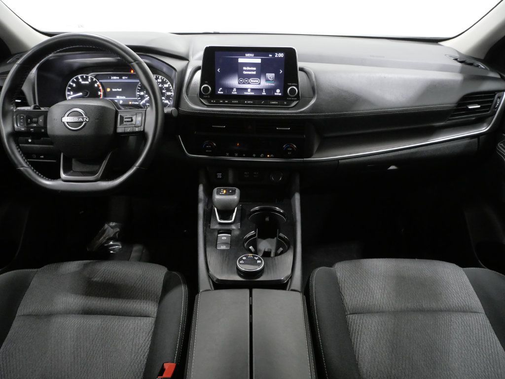 Used 2025 Nissan Rogue SV AWD/4WD image 10