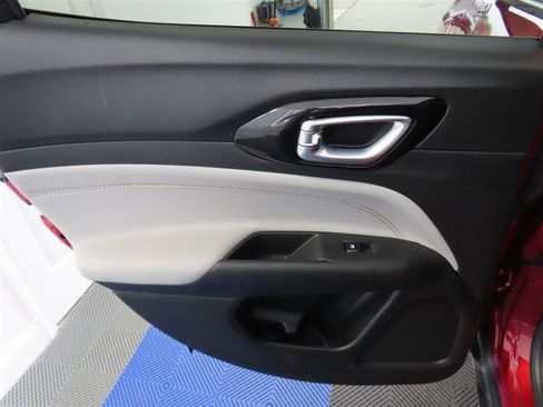 Used 2025 Jeep Compass Limited AWD/4WD image 30