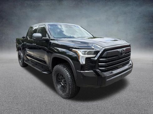 Used 2025 Toyota Tundra SR5 AWD/4WD image 3