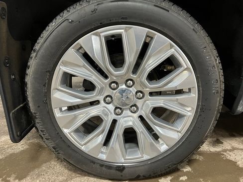 Used 2021 GMC Sierra 1500 Denali w/ Denali Ultimate Package image 16