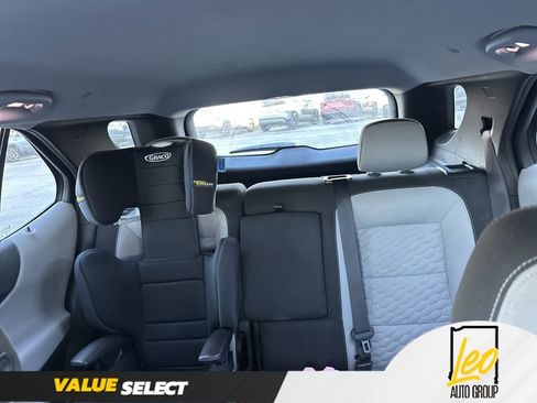 Used 2018 Chevrolet Equinox LS image 5