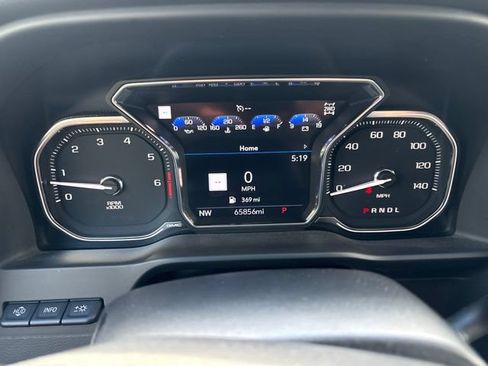 Used 2021 GMC Sierra 2500 AT4 w/ AT4 Premium Plus Package AWD/4WD image 11