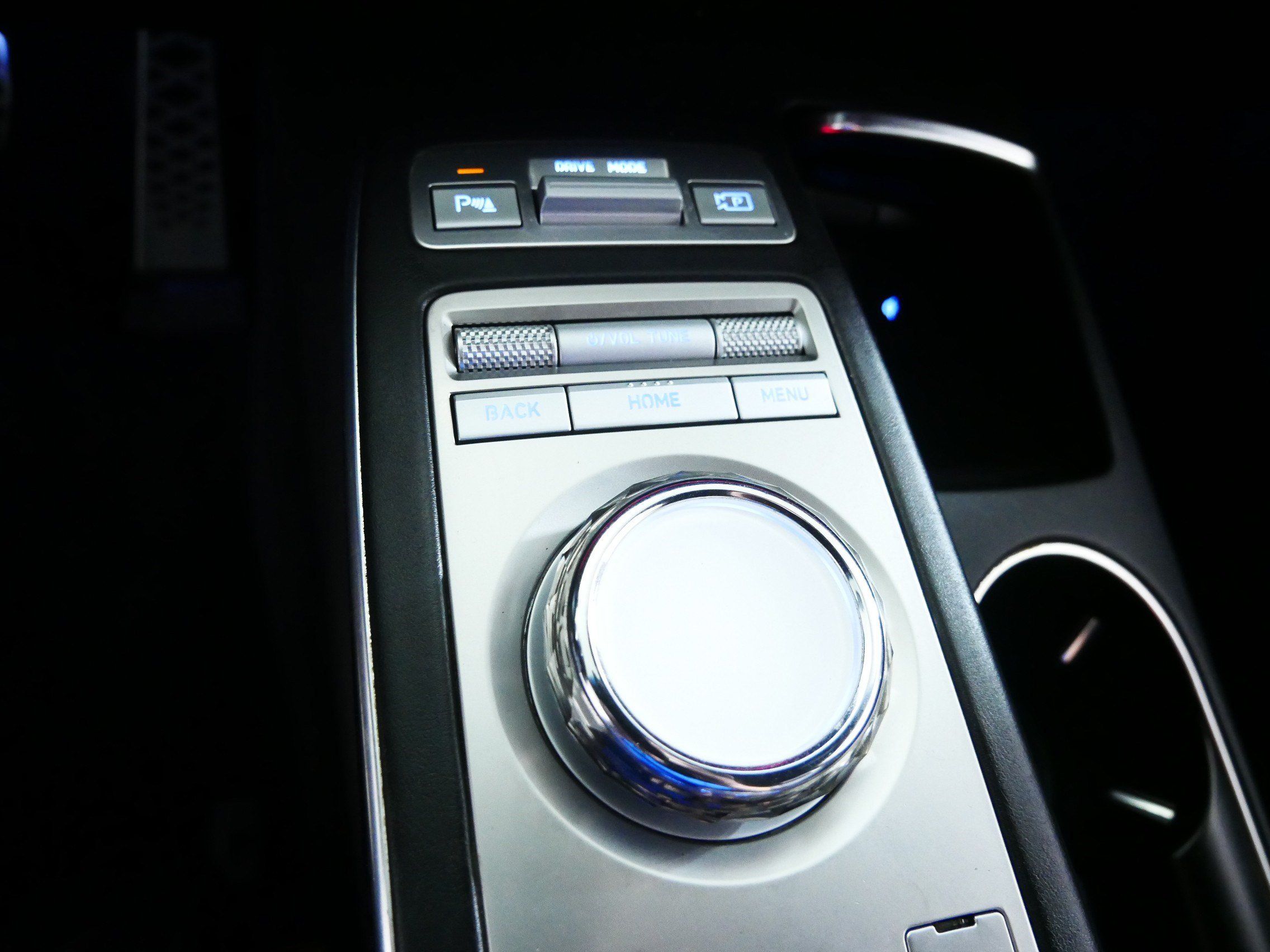 Used 2023 Genesis GV70 3.5T Sport w/ Sport Prestige Package AWD/4WD image 30