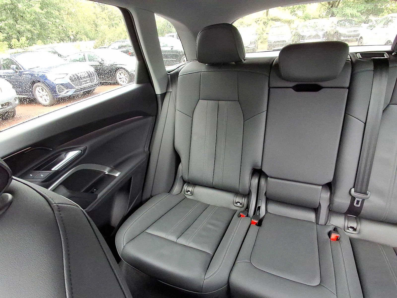 Certified 2025 Audi Q5 Premium w/ Convenience Package AWD/4WD image 12