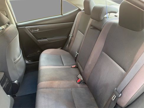 Used 2017 Toyota Corolla LE FWD image 11